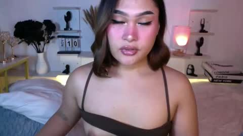 Queen Eva Mazikeen online show from November 2025 09:25:01 PM