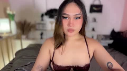 Queen Eva Mazikeen online show from March 2026 10:36:01 PM