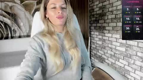 Eva online show from September 2025 03:28:02 PM