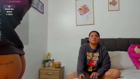 Eva y Mia online show from March 2026 06:52:01 PM