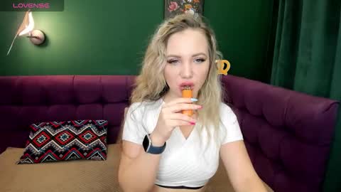 Eva 3 online show from September 2025 01:54:01 AM