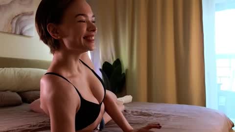 Snapshot of eva_natsumi chatting on March 2025 12:48:02 PM Eva online show from March 2025 12:48:02 PM