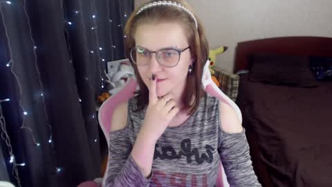 Snapshot of eva_orchid chatting on January 2025 12:44:02 PM Eva online show from January 2025 12:44:02 PM