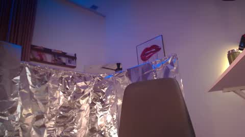 Snapshot of eva_quagmire chatting on February 2025 07:30:01 PM Eva online show from February 2025 07:30:01 PM