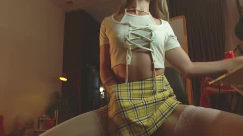Snapshot of eva_quagmire chatting on October 2025 06:23:01 AM Eva online show from October 2025 06:23:01 AM