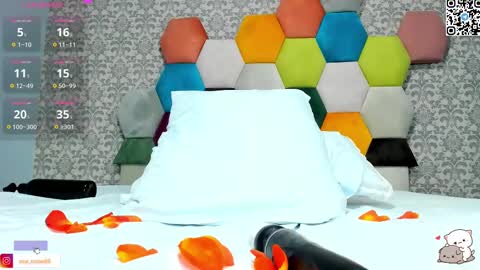 Eva  online show from March 2025 06:00:01 PM