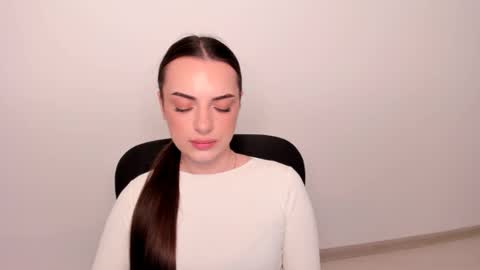 Snapshot of eva_rossee_ chatting on March 2025 02:40:01 PM Eva online show from March 2025 02:40:01 PM