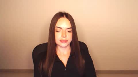 Snapshot of eva_rossee_ chatting on October 2025 05:19:02 PM Eva online show from October 2025 05:19:02 PM