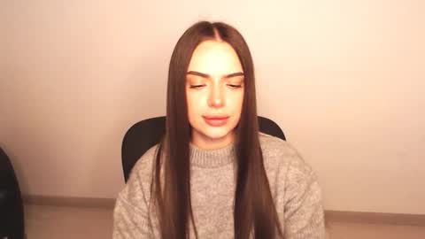 Snapshot of eva_rossee_ chatting on October 2025 09:42:02 AM Eva online show from October 2025 09:42:02 AM