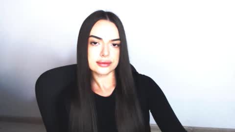 Snapshot of eva_rossee_ chatting on November 2025 05:18:01 PM Eva online show from November 2025 05:18:01 PM
