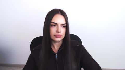 Snapshot of eva_rossee_ chatting on November 2025 12:22:02 PM Eva online show from November 2025 12:22:02 PM