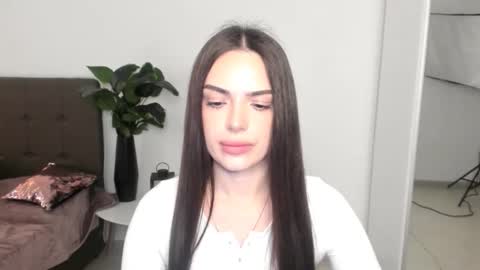 Eva online show from April 2026 04:01:01 PM