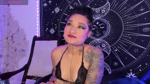 Snapshot of eva_sanderslee chatting on November 2025 08:56:01 AM Eva online show from November 2025 08:56:01 AM