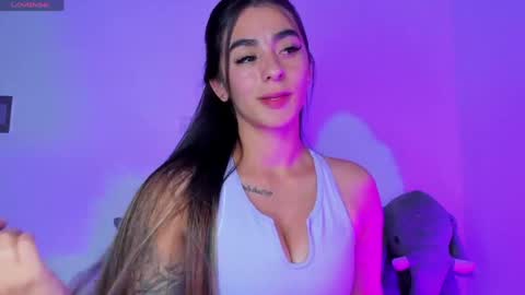 Eva Shinee online show from April 2026 10:23:02 PM