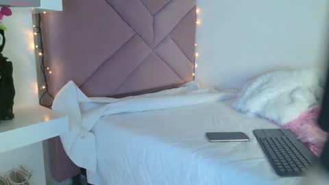 Eva Sin online show from March 2026 11:23:01 PM