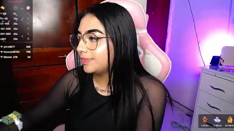 Eva  online show from December 2024 09:54:02 PM