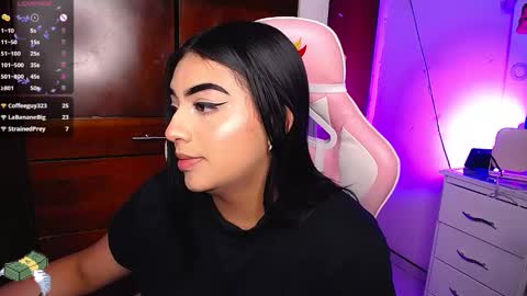 Eva  online show from January 2025 10:47:02 PM
