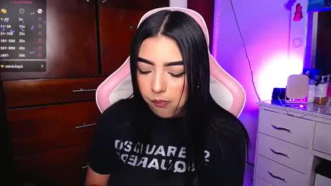 Eva  online show from February 2025 03:23:01 AM