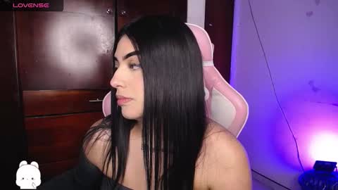 Eva  online show from September 2025 05:23:02 PM