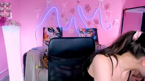 Eva online show from May 2026 05:49:01 AM