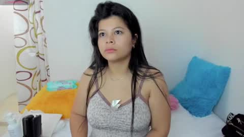 Estefania online show from January 2025 01:59:01 PM