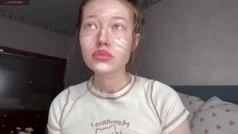 eva varnerr online show from March 2026 08:45:02 PM