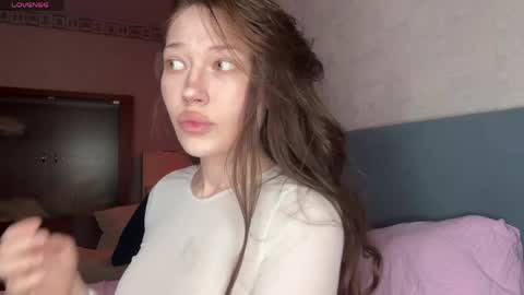 eva varnerr online show from April 2026 07:18:02 PM