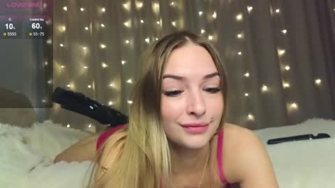 Snapshot of eva_vex chatting on December 2024 04:32:01 PM Hello Im Eva online show from December 2024 04:32:01 PM