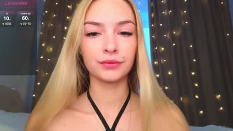 Snapshot of eva_vex chatting on January 2025 08:22:01 AM Hello Im Eva online show from January 2025 08:22:01 AM