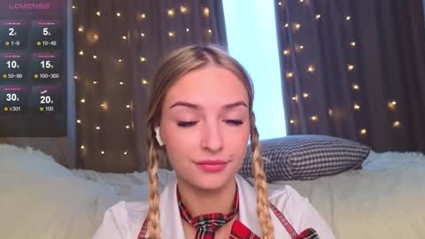 Snapshot of eva_vex chatting on January 2025 02:30:01 PM Hello Im Eva online show from January 2025 02:30:01 PM