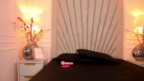 Eva  online show from June 2026 12:15:02 PM