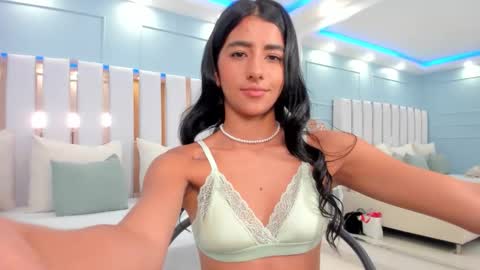 Snapshot of evaa_rose_ chatting on October 2025 09:17:02 PM Eva online show from October 2025 09:17:02 PM