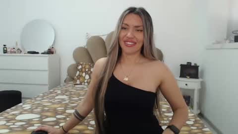 Snapshot of evabomb chatting on January 2025 12:26:01 PM EvaBomb online show from January 2025 12:26:01 PM