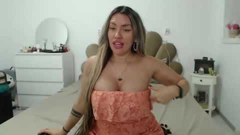 EvaBomb online show from October 2025 08:30:01 PM