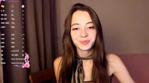 evabradly online show from October 2025 06:31:02 PM