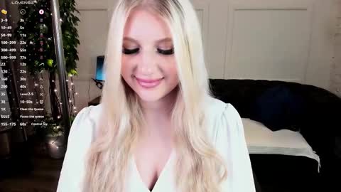 Eva  online show from March 2026 03:23:01 AM