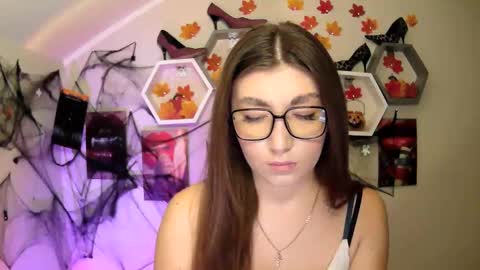 Evachaturbatte online show from October 2025 08:13:01 AM