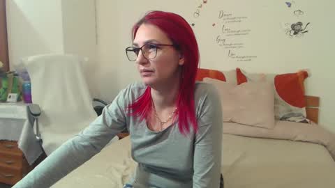 EvadesireONE online show from February 2025 08:15:01 PM