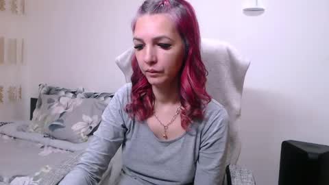 EvadesireONE online show from April 2026 05:46:01 PM