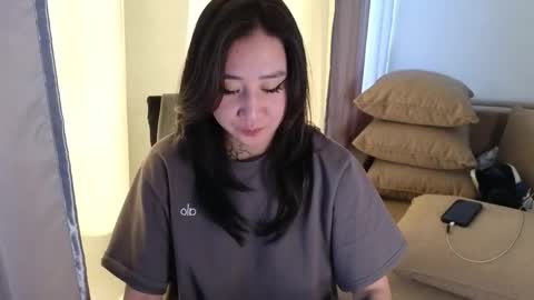 Snapshot of evadior chatting on October 2025 06:13:02 AM Eva online show from October 2025 06:13:02 AM