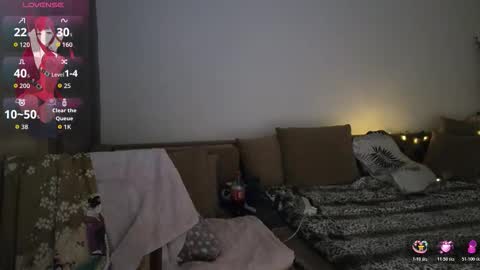 Snapshot of evadior chatting on November 2025 01:21:02 PM Eva online show from November 2025 01:21:02 PM