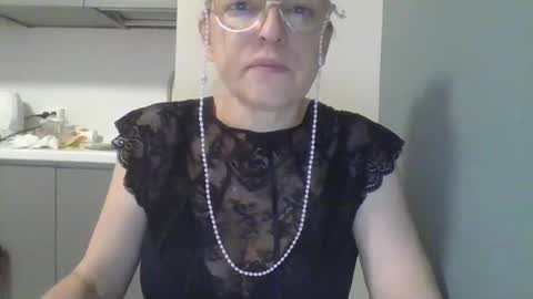 Snapshot of evaglad chatting on September 2025 03:51:01 AM evaglad online show from September 2025 03:51:01 AM