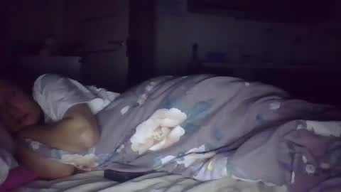 evaglad online show from October 2025 08:18:02 PM