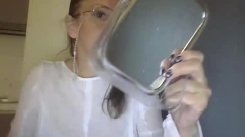 evaglad online show from October 2025 08:08:02 PM