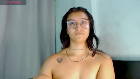 Evah Lee online show from March 2026 07:15:01 AM