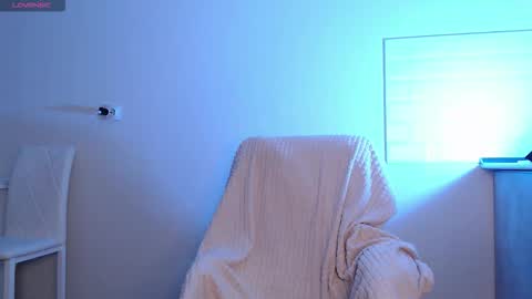 Eva online show from November 2025 04:00:01 AM