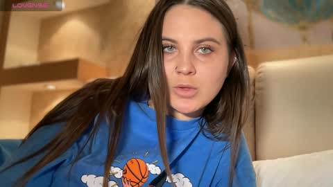 EvaHazard online show from February 2025 08:04:01 PM