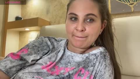 EvaHazard online show from October 2025 02:57:02 PM