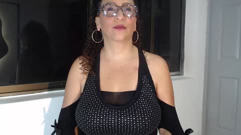 Eva Mills online show from December 2024 03:09:02 PM