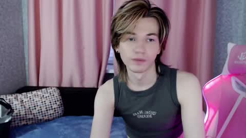 evan_reinhart online show from October 2025 02:06:01 AM